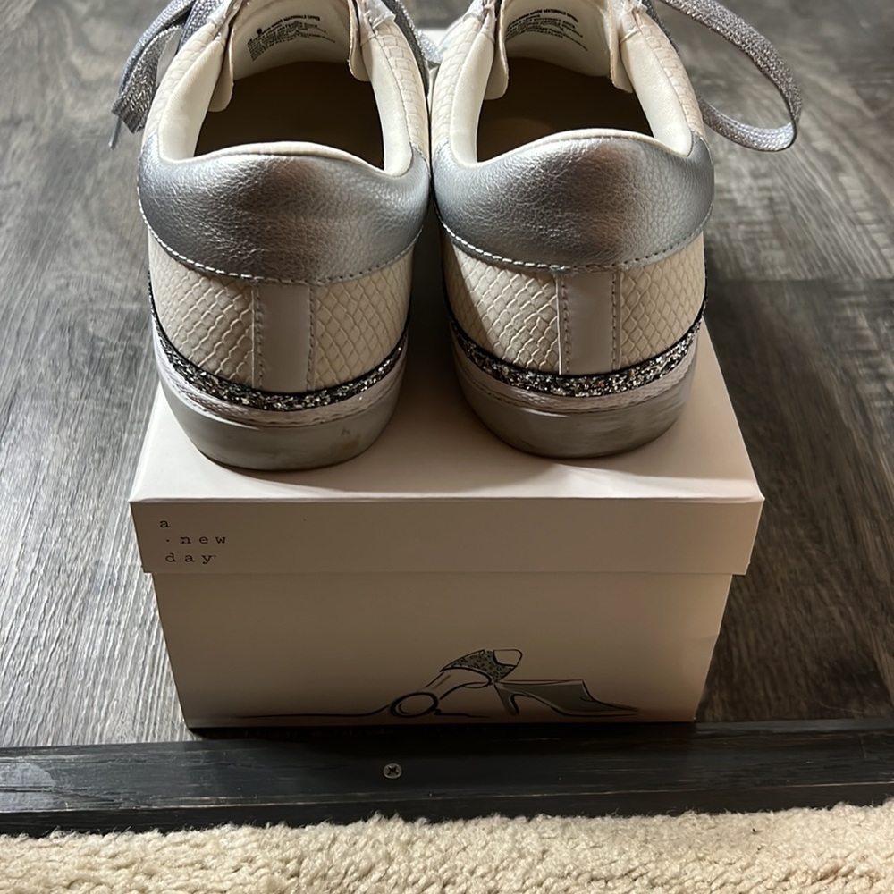 a new day Maddison Mixed Fabric Lace Up Sneakers Size 8.5 - Picture 3 of 13